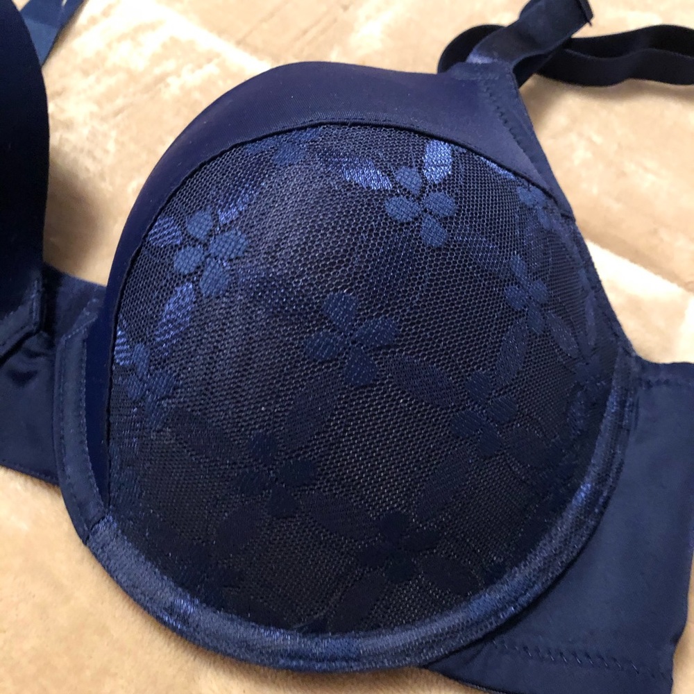 Bra - Picture 2 of 6